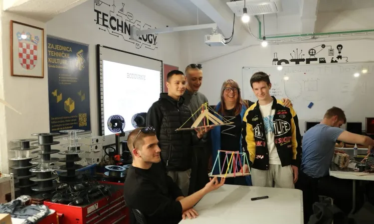 Engineering the Future: IUS ARCH Students Lead Hands-On Workshop in Dubrovnik