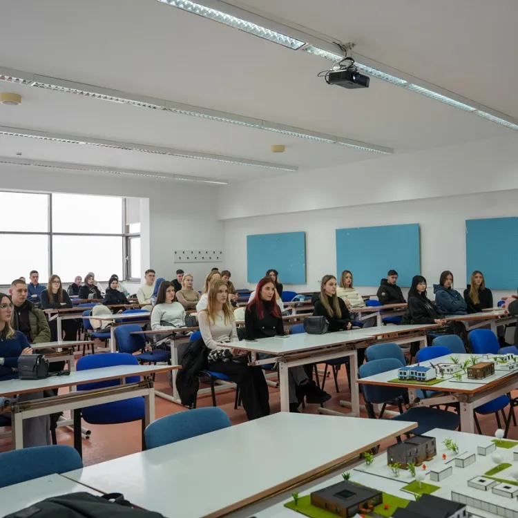 Budući arhitekti upoznali ARCH program na IUS Zimskoj školi „Show & Tell”